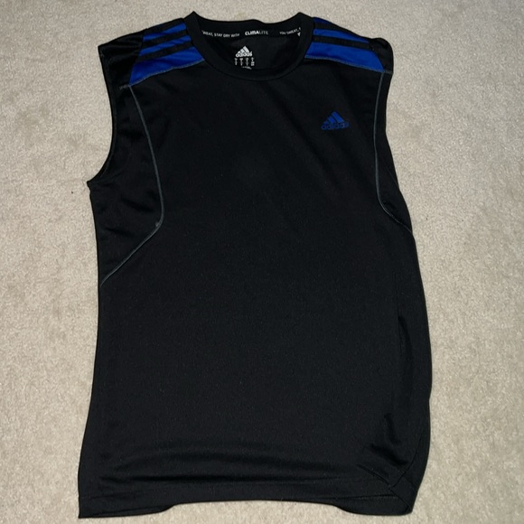 Selling a bundle of clothes, feel free to choose which match your interest - Picture 11 of 12